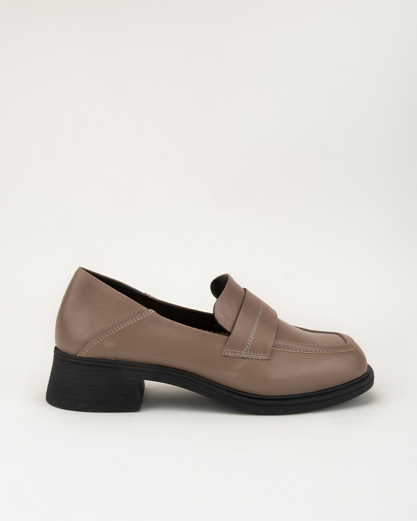 copy of Black leather moccasin with platform BOTIMO