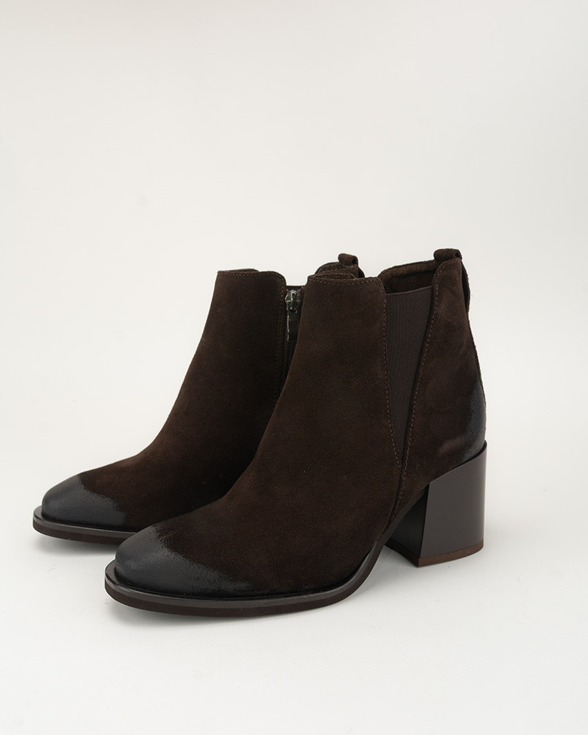 Zamszowe botki damskie REINA na obcasie, brązowe