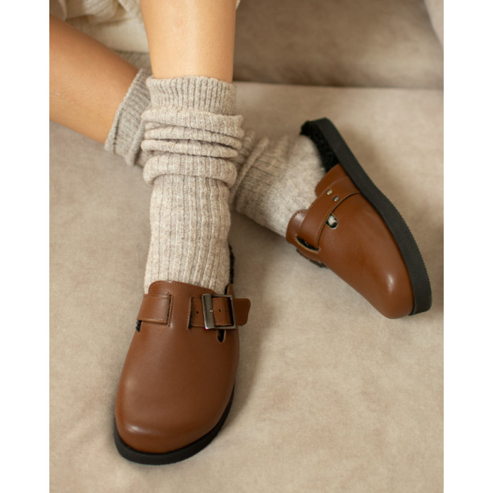 Brązowe klapki z futrem MAZY, skórzane