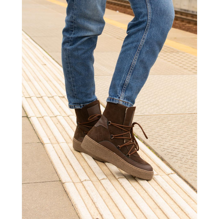 Brown leather snow boots BOTIMO