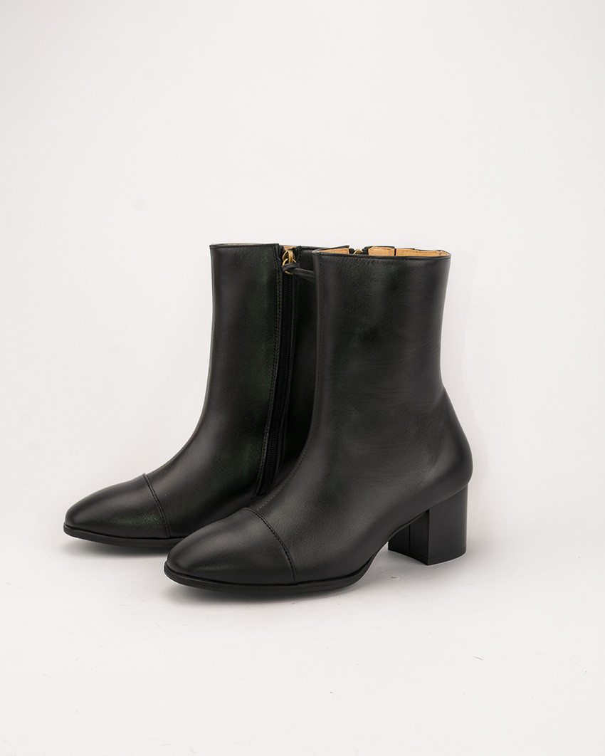 Skórzane botki damskie RAYA na słupku