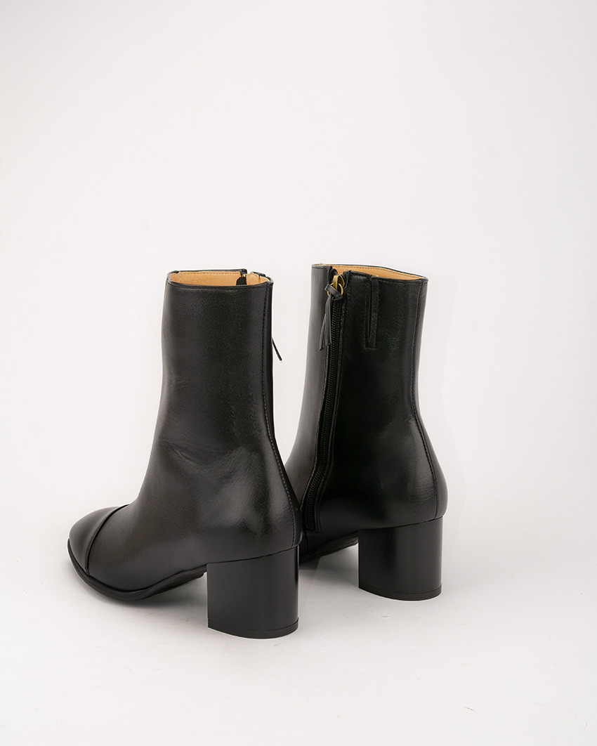Skórzane botki damskie RAYA na słupku